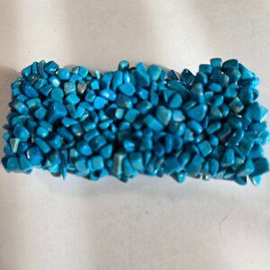 Turquoise (Faux) Chips Stretch Bracelet